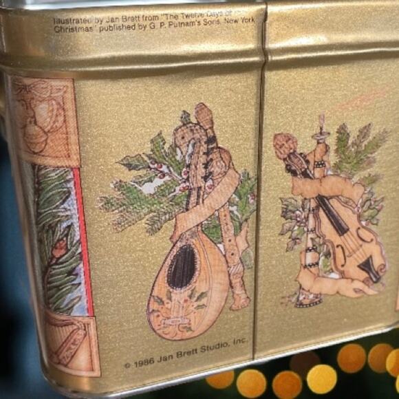 Jan Brett Studio 1986 Twelve Days of Christmas Metal Covered Basket Container - Picture 2 of 12